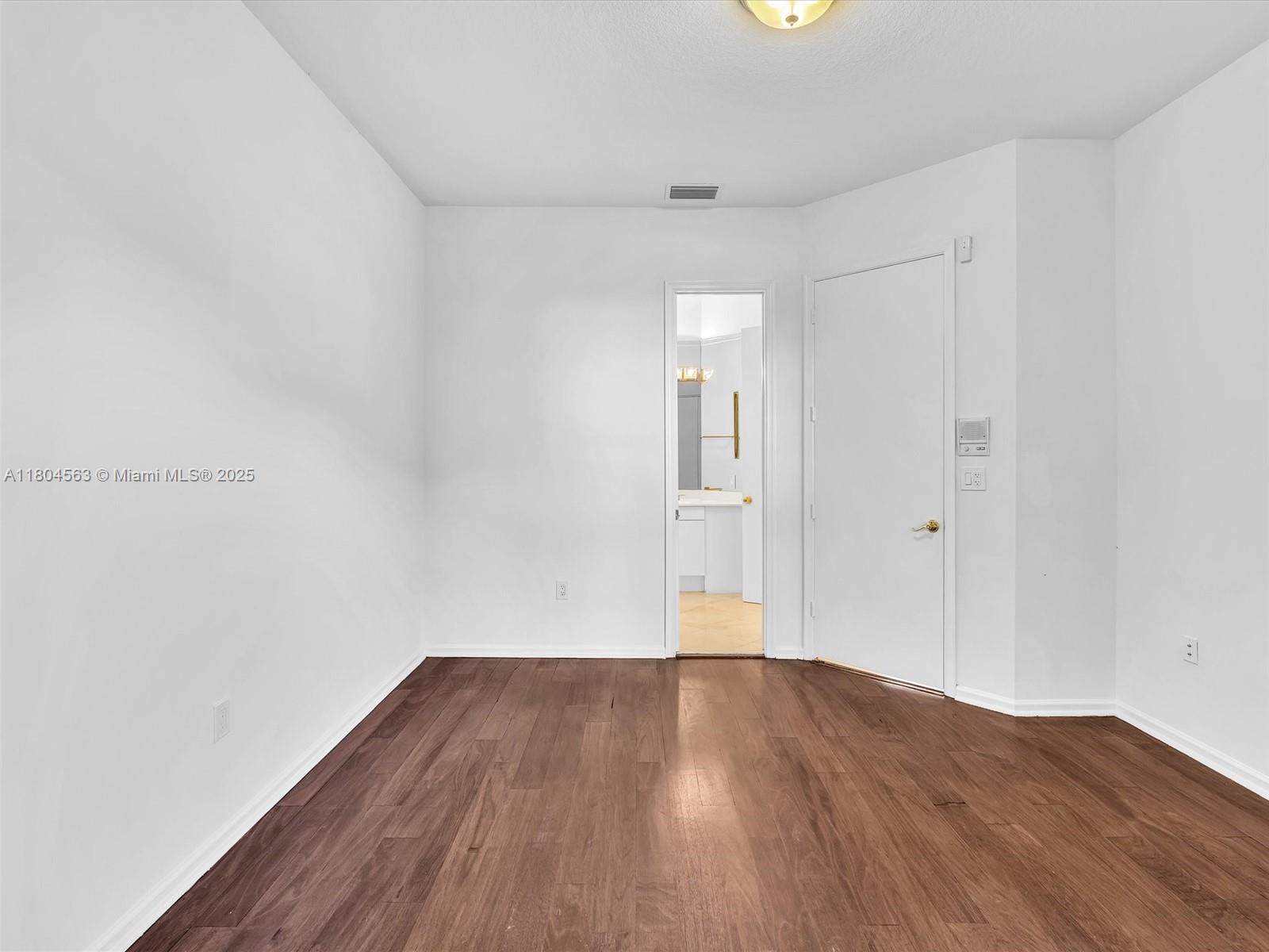 Photo of 3772 207th Ter  (3772), Aventura, Florida, 33180 -