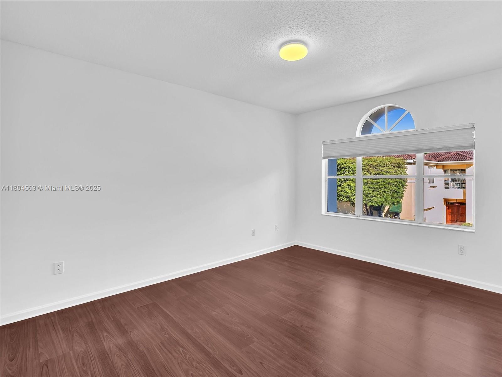 Photo of 3772 207th Ter  (3772), Aventura, Florida, 33180 -