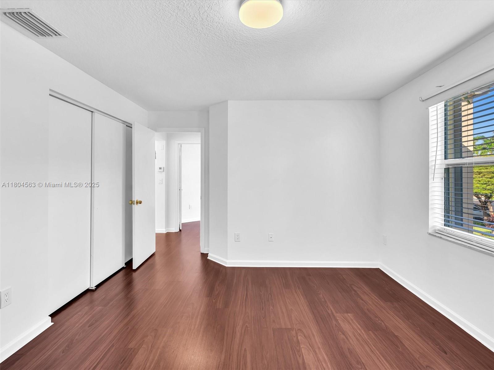 Photo of 3772 207th Ter  (3772), Aventura, Florida, 33180 -