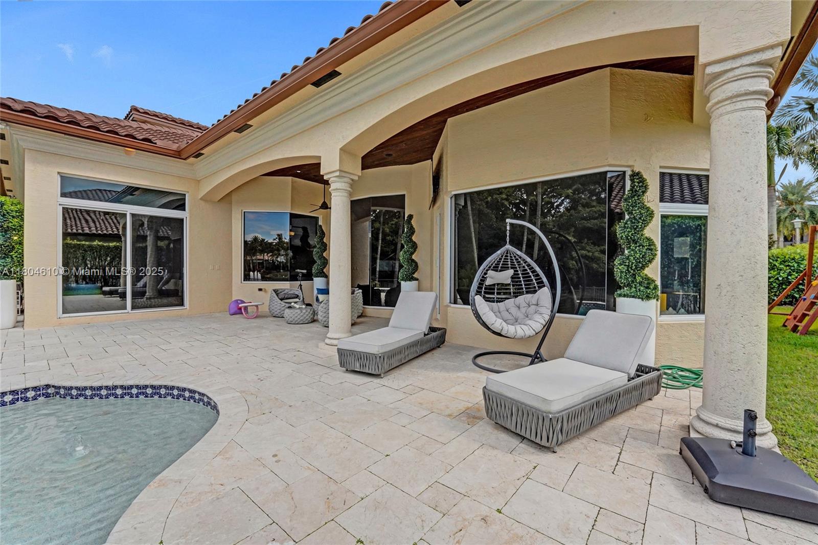 Ver detalles 10291 5 / 7 4452 sq. ft. $ 2025-07-18 0 foto
