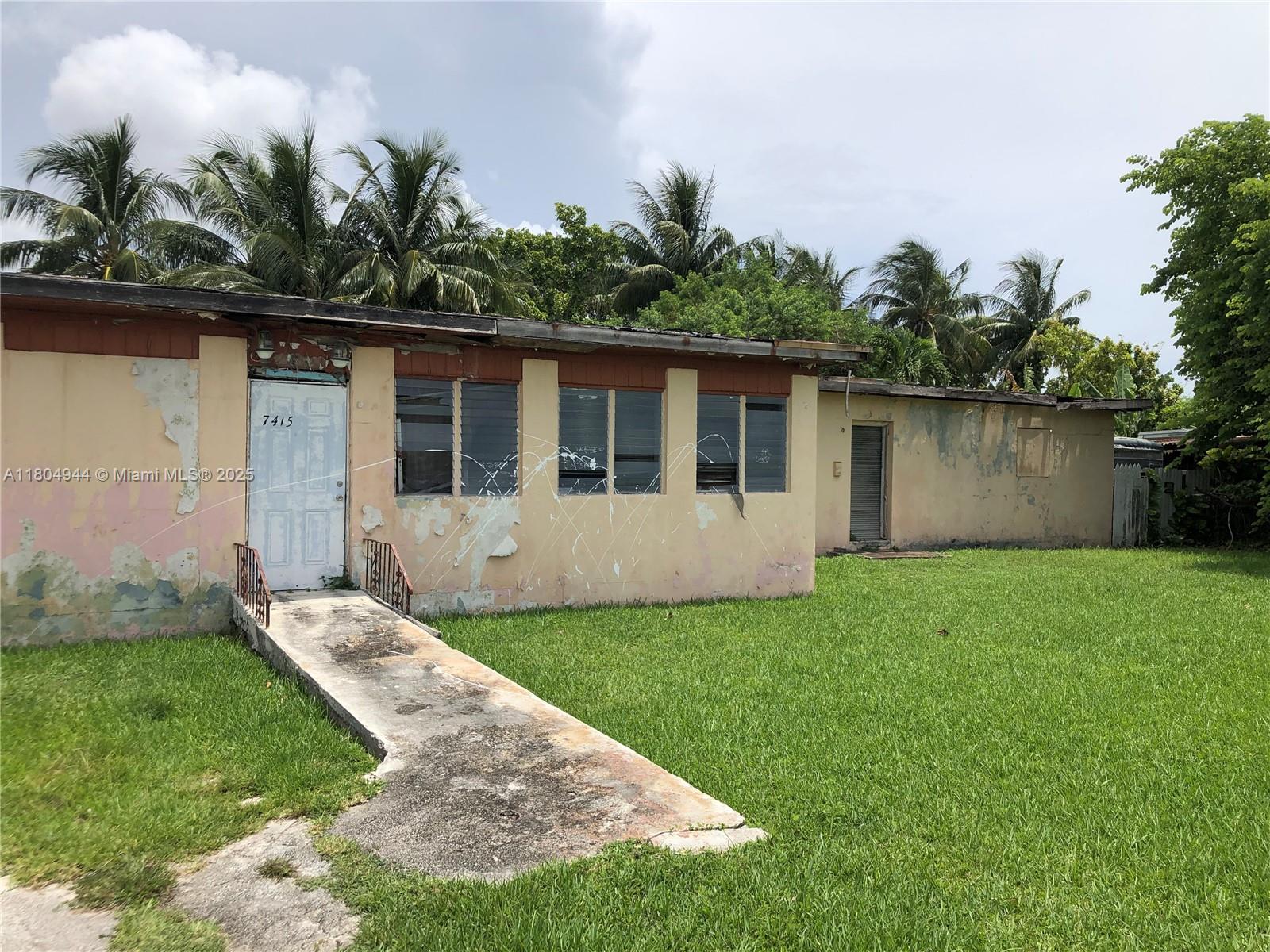   /  1296 sq. ft. $ 2025-08-05 0 Photo