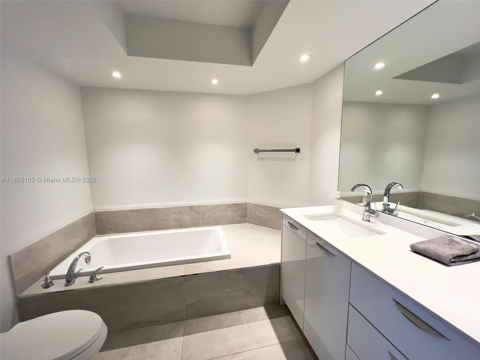 2412 2 / 2 1350 sq. ft. $ 2025-05-17 0 Photo