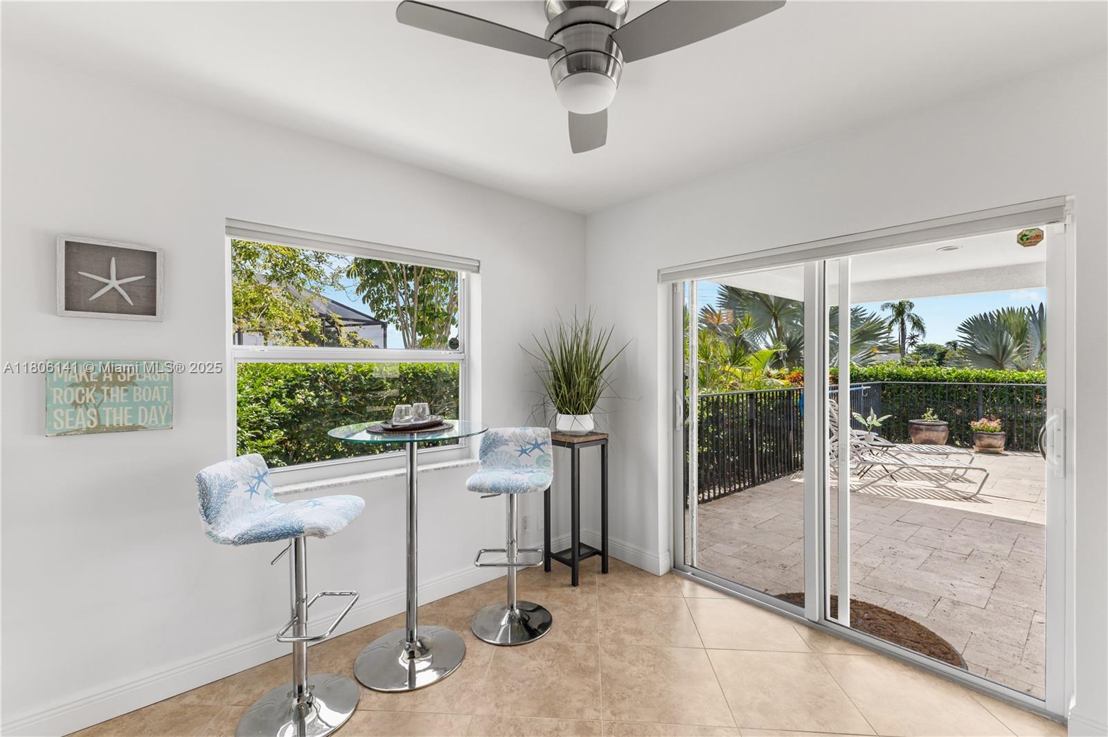4902 3 / 3 2438 sq. ft. $ 2025-08-12 0 foto