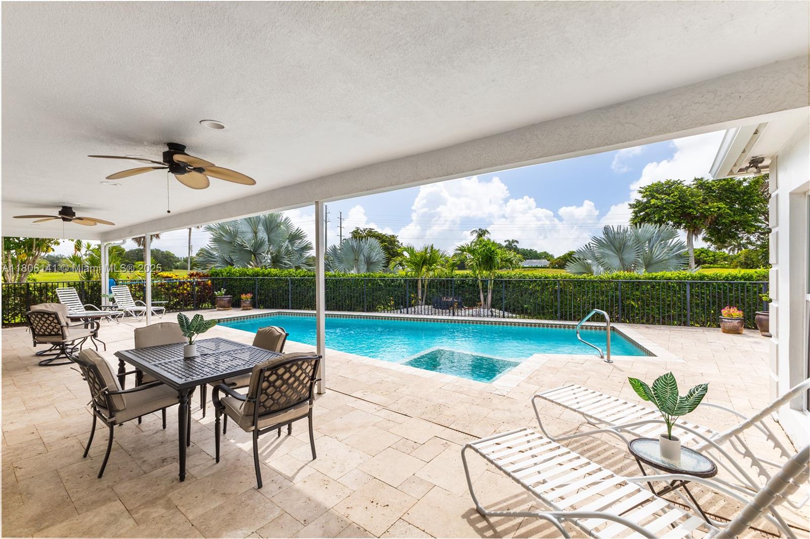 4902 3 / 3 2438 sq. ft. $ 2025-08-12 0 foto