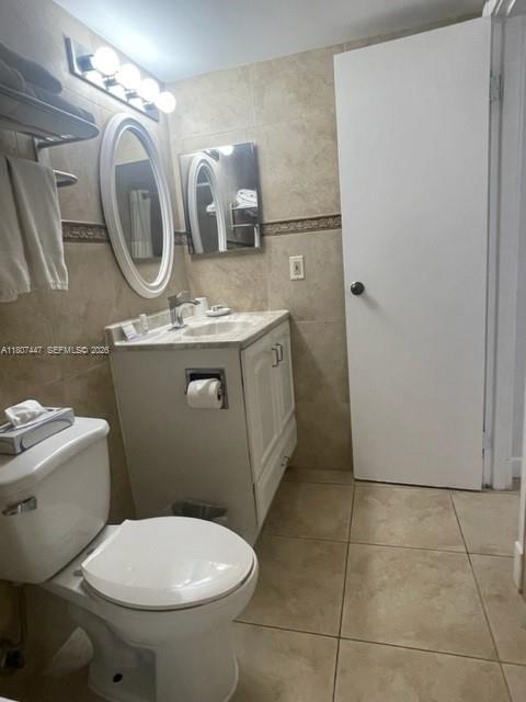 Photo of 19201 Collins Ave  #714, Sunny Isles Beach, Florida, 33160 - 