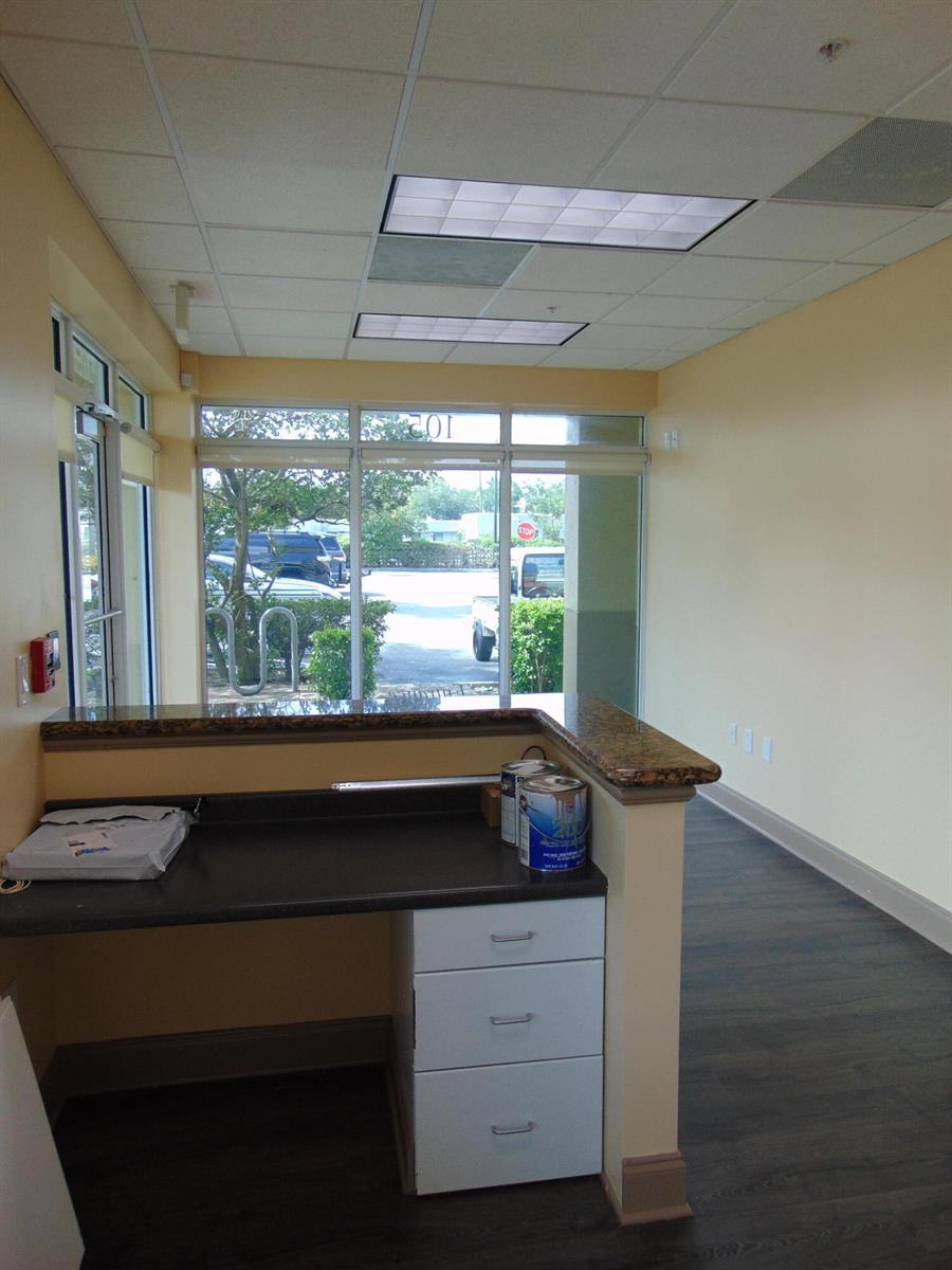 105  / 2  sq. ft. $ 2026-03-27 0 Photo