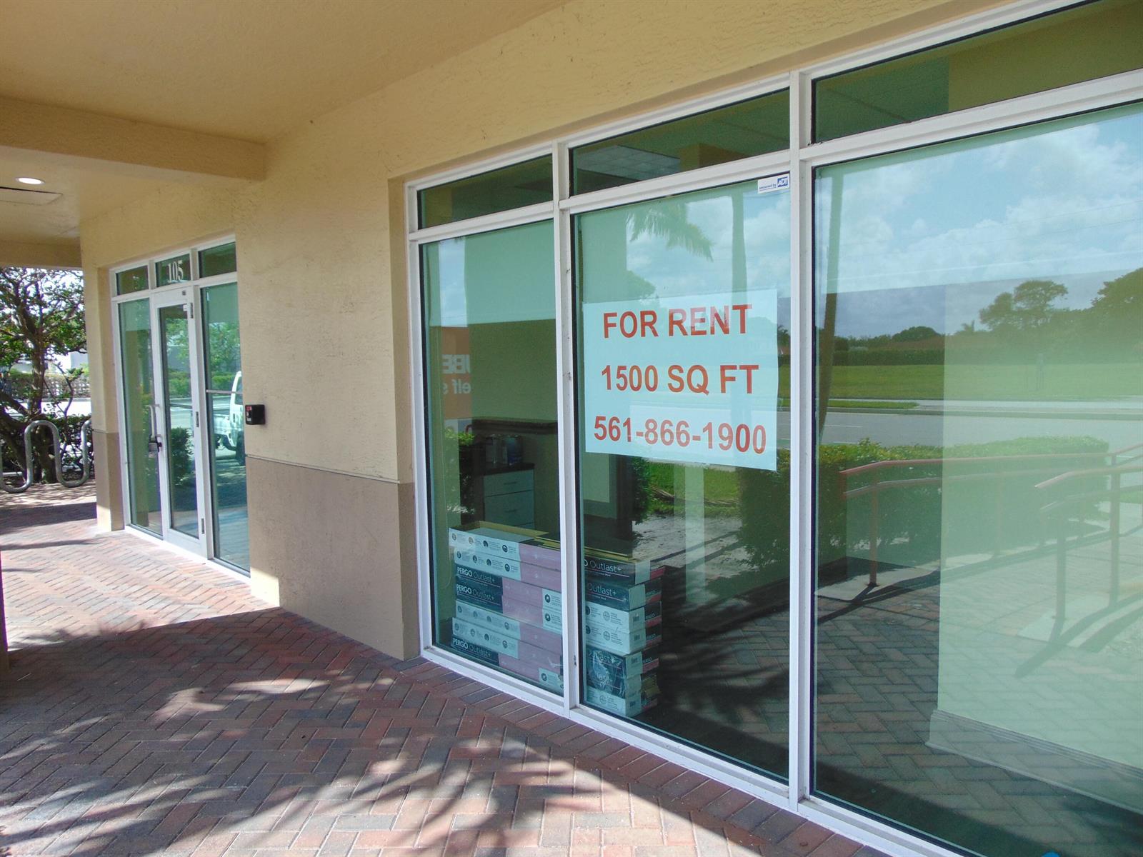105  / 2  sq. ft. $ 2026-03-27 0 Photo