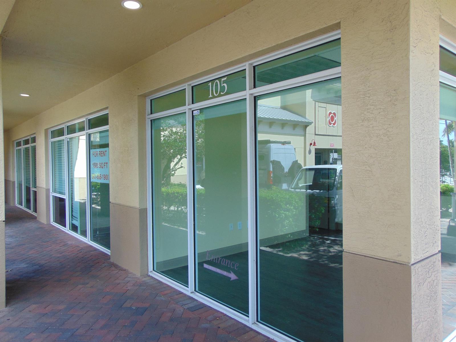 105  / 2  sq. ft. $ 2026-03-27 0 Photo