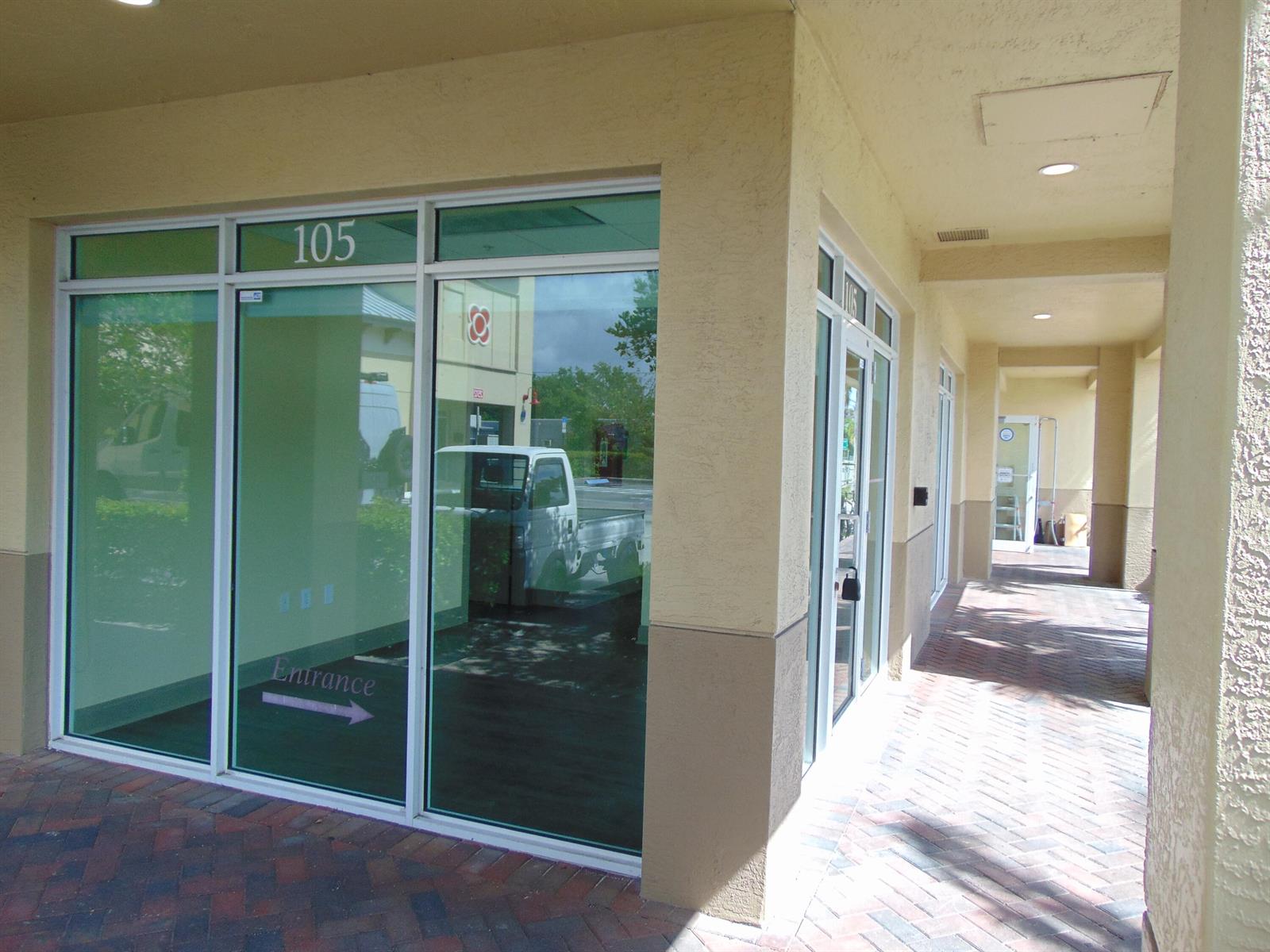 105  / 2  sq. ft. $ 2026-03-27 0 Photo