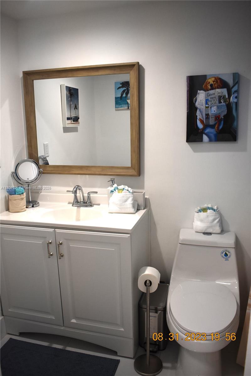 Photo of 3901 Ocean Dr  #11A, Hollywood, Florida, 33019 - 