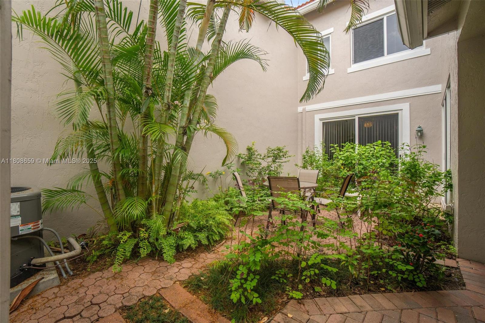 Photo of 1270 Weeping Willow Way  (1270), Hollywood, Florida, 33019 - 