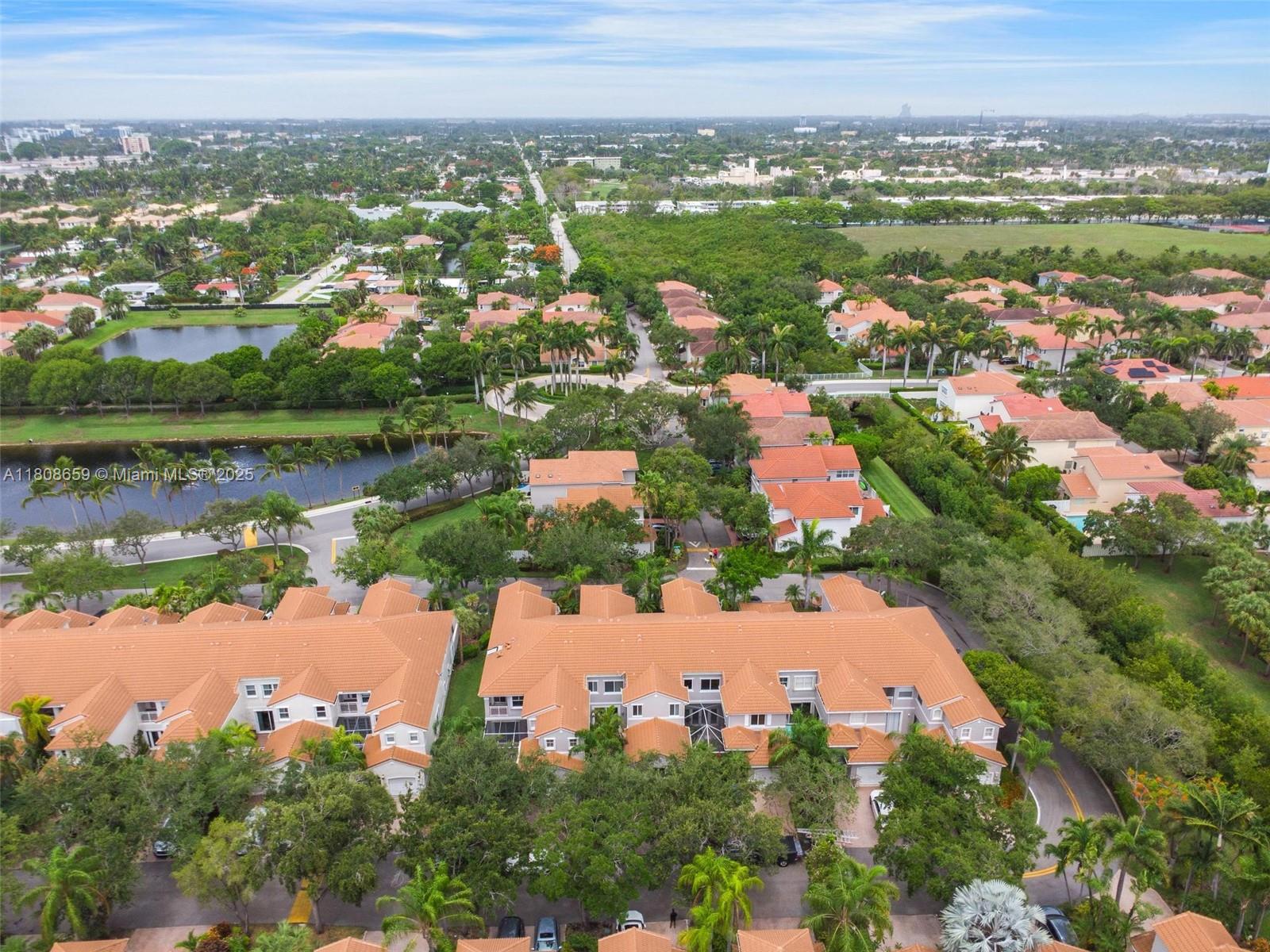 Photo of 1270 Weeping Willow Way  (1270), Hollywood, Florida, 33019 - 