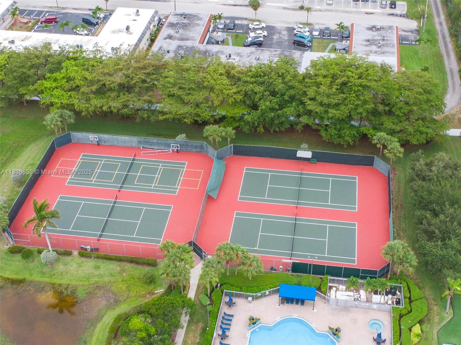 Photo of 1270 Weeping Willow Way  (1270), Hollywood, Florida, 33019 - 