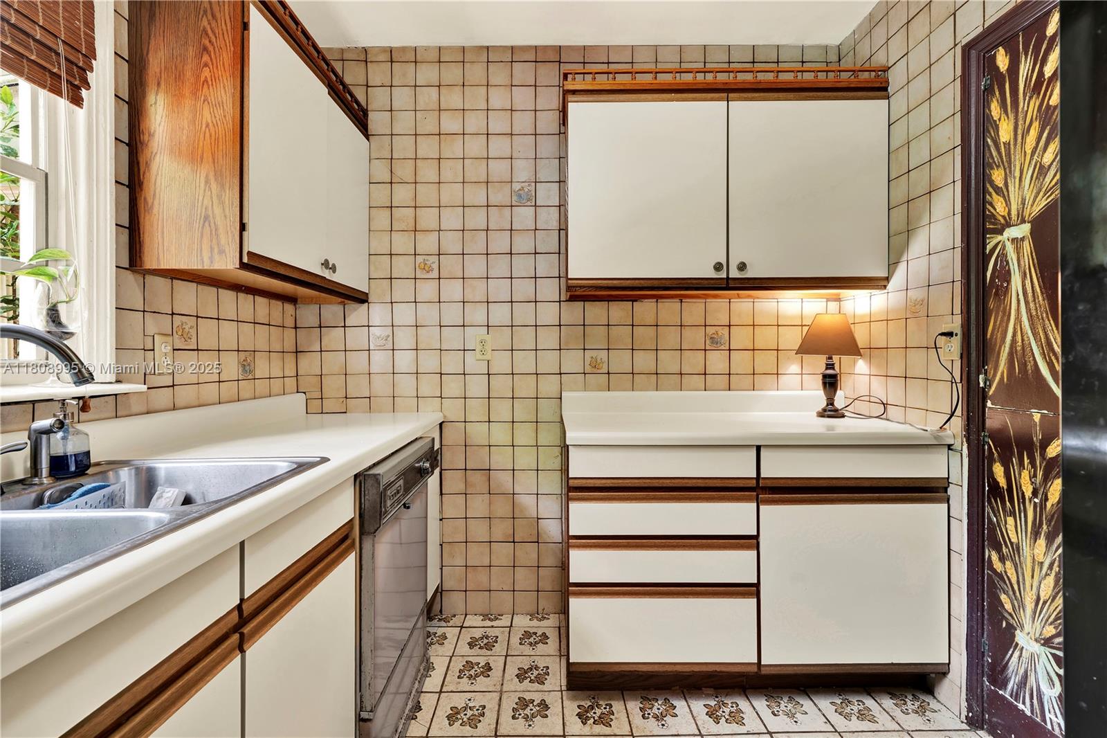 See details / sq. ft. $ 2025-05-23 0 Photo