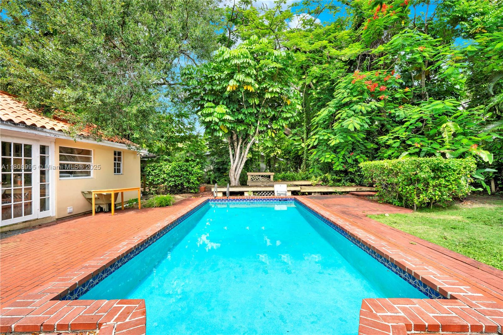 See details / sq. ft. $ 2025-05-23 0 Photo