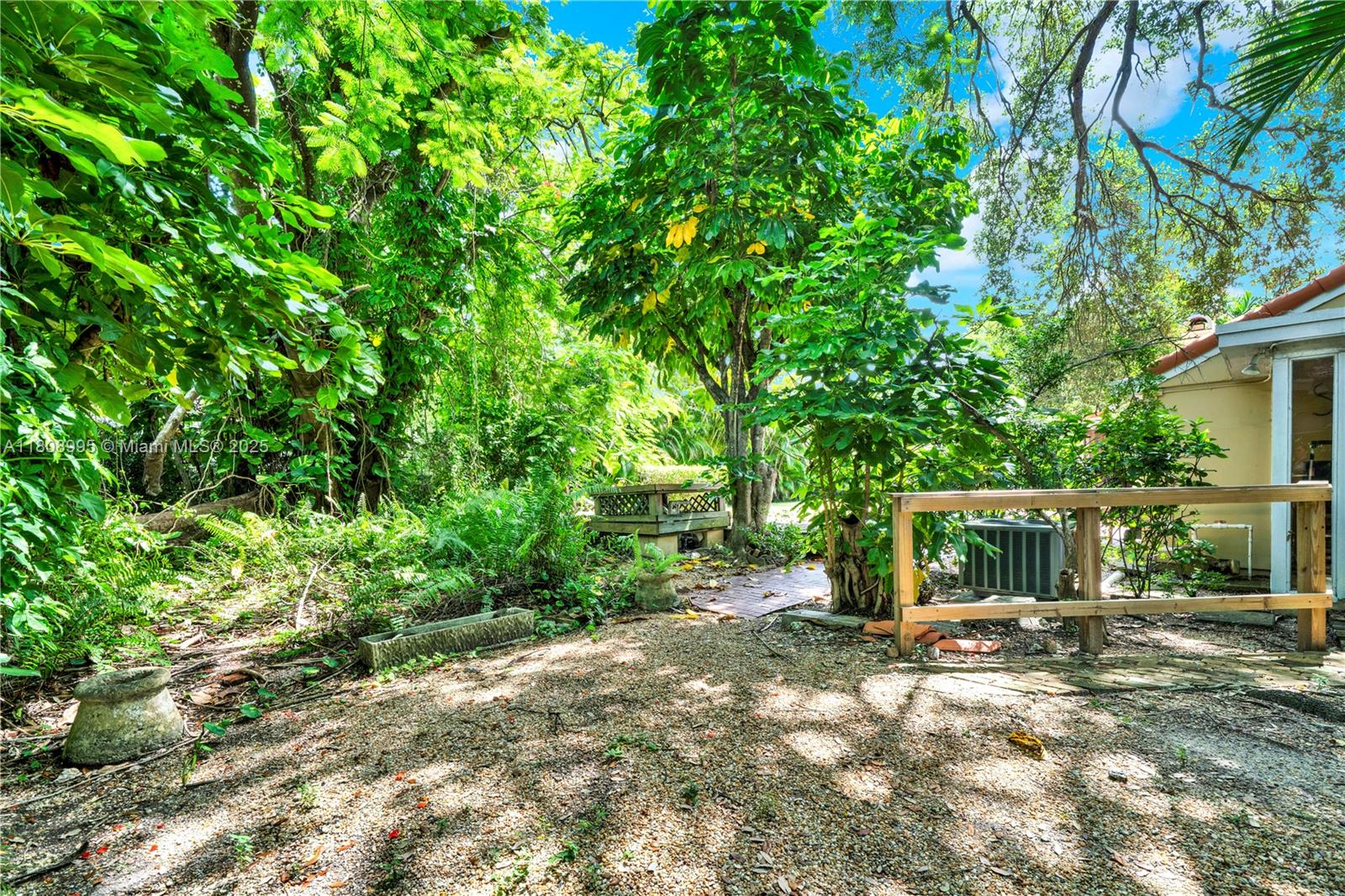 See details / sq. ft. $ 2025-05-23 0 Photo