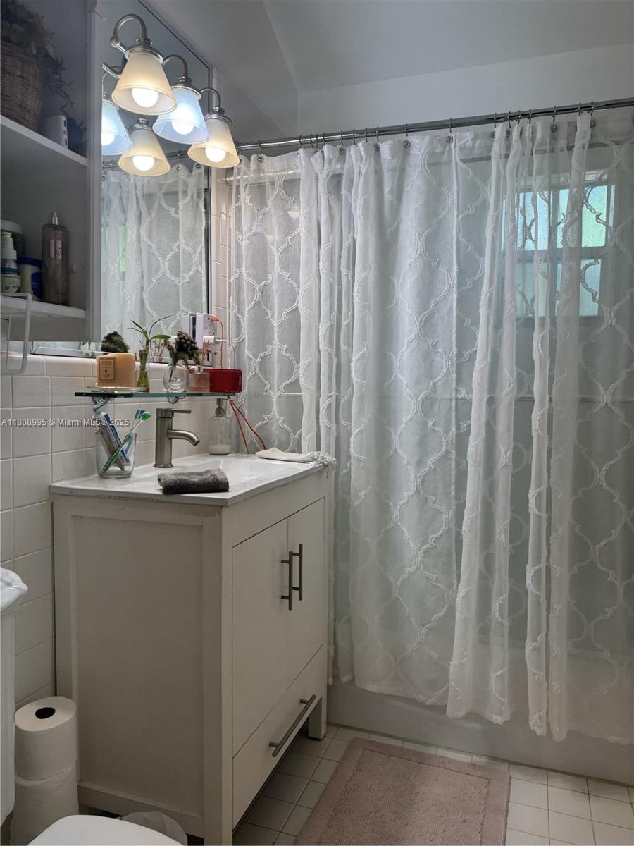See details / sq. ft. $ 2025-05-23 0 Photo