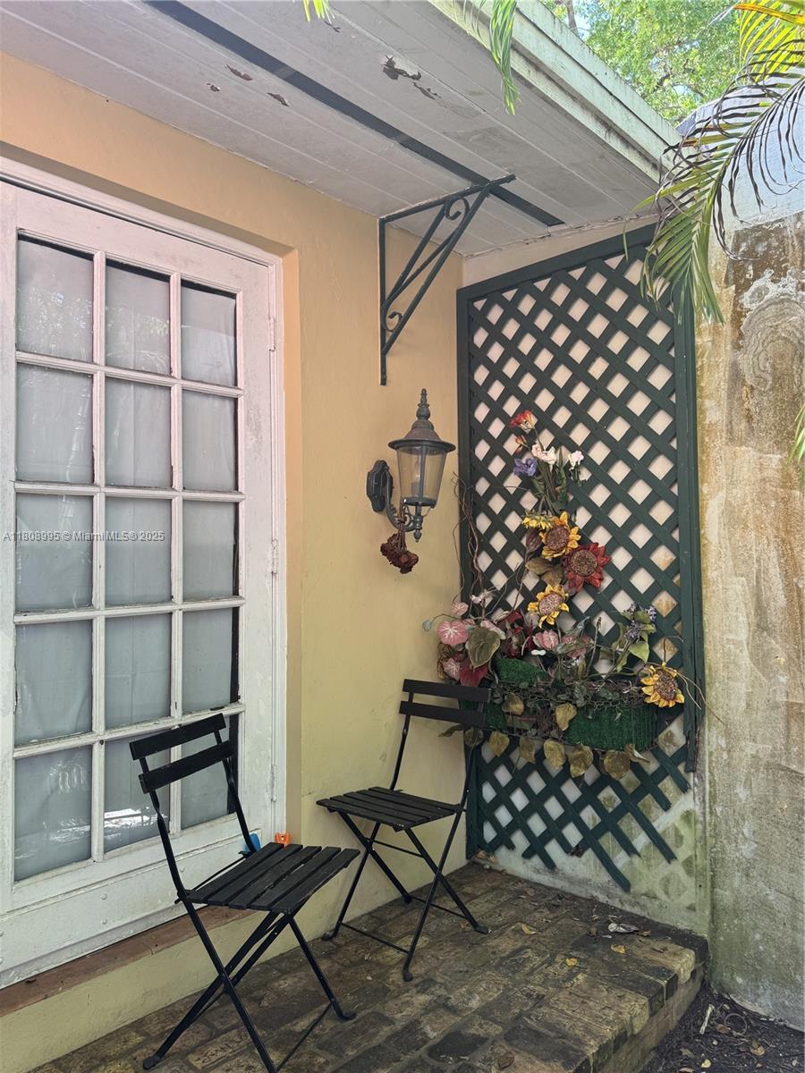 See details / sq. ft. $ 2025-05-23 0 Photo