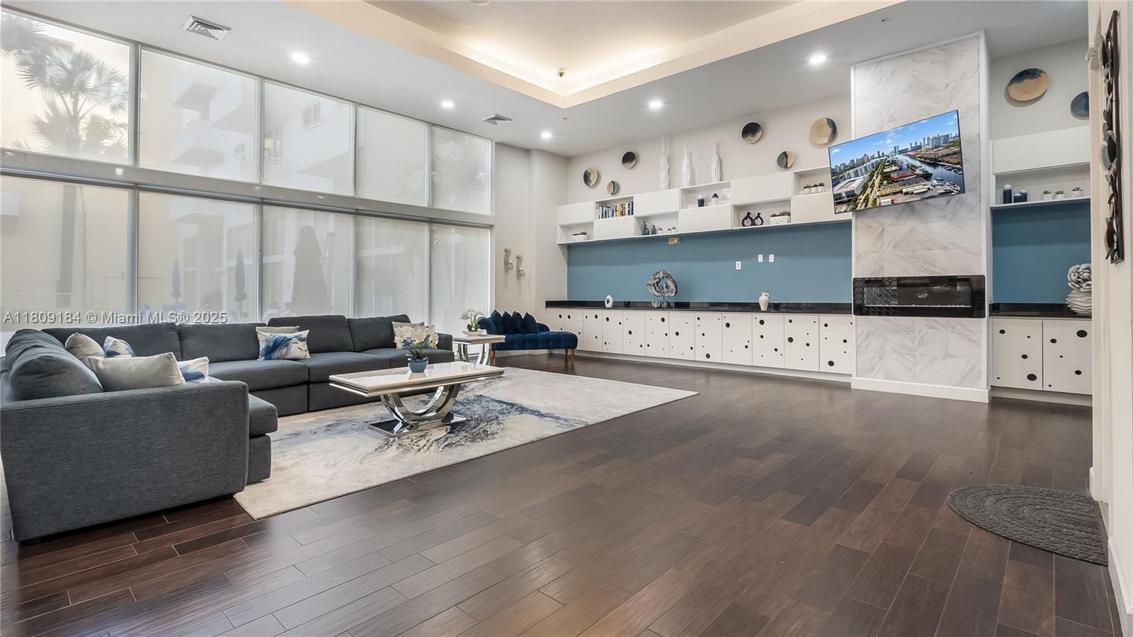 Photo of 18800 29th Ave  #1012, Aventura, Florida, 33180 - Sitting Area