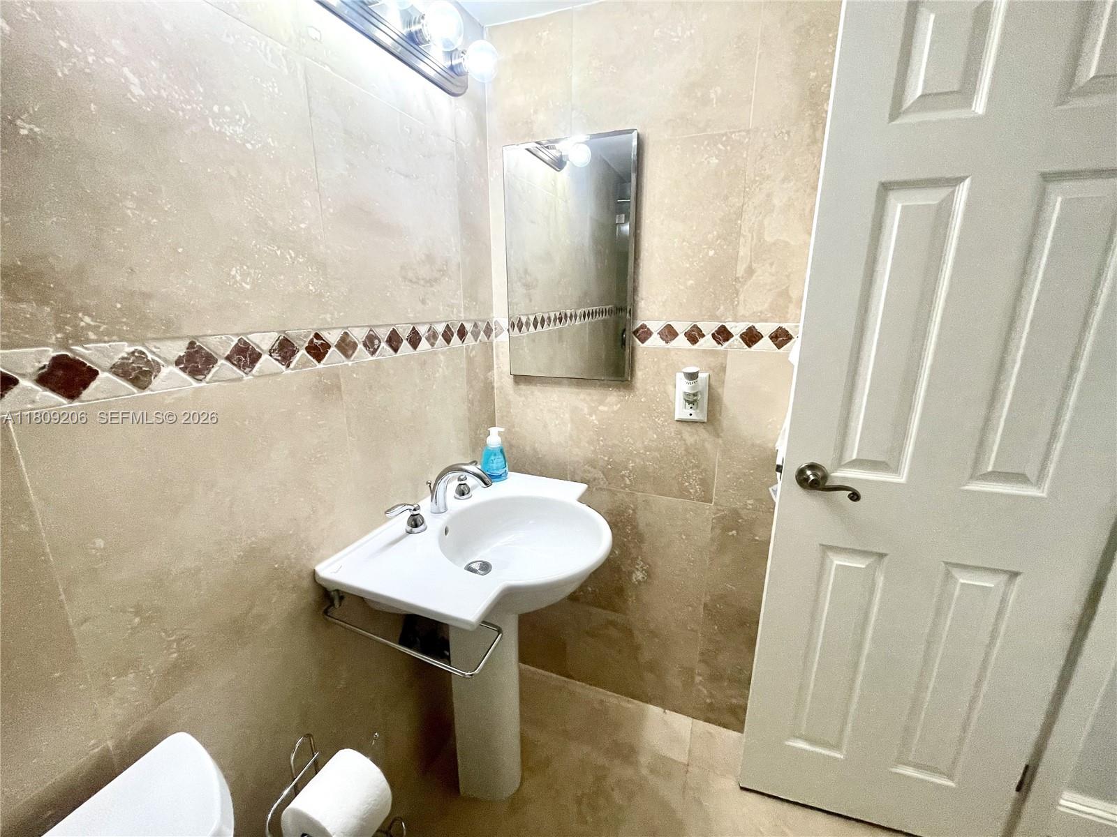 Photo of 19201 Collins Ave #427, Sunny Isles Beach, Florida, 33160 -