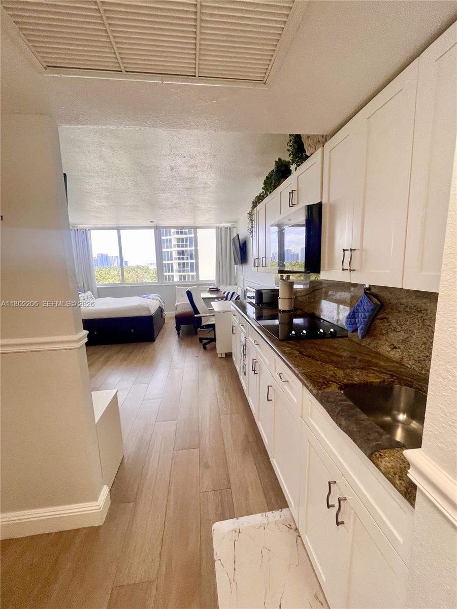 Photo of 19201 Collins Ave #427, Sunny Isles Beach, Florida, 33160 -
