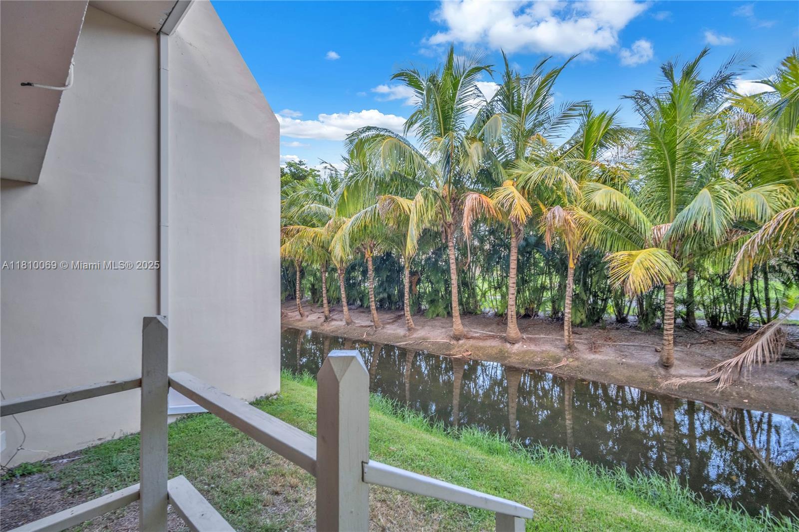 Photo of 20351 Country Club Dr  #TH17, Aventura, Florida, 33180 - 