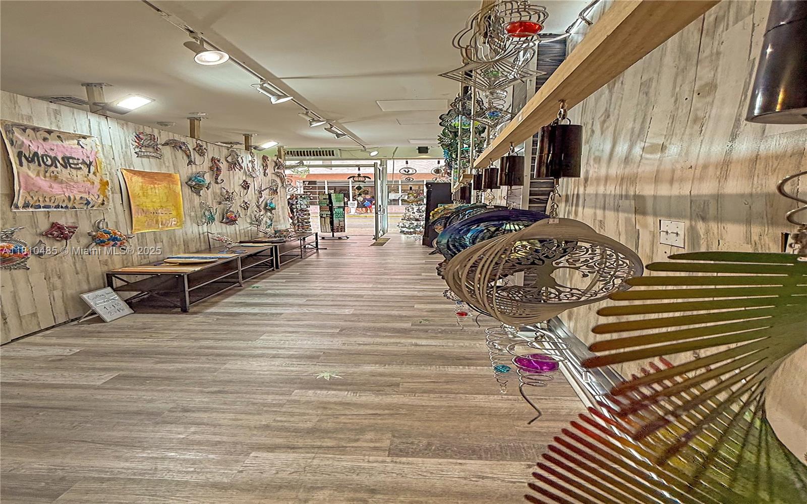 See details / sq. ft. $ 2025-07-06 0 Photo