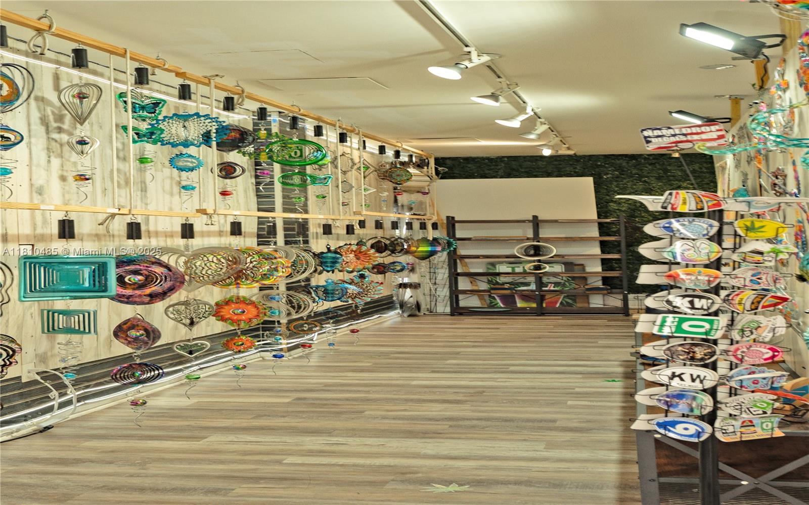 See details / sq. ft. $ 2025-07-06 0 Photo