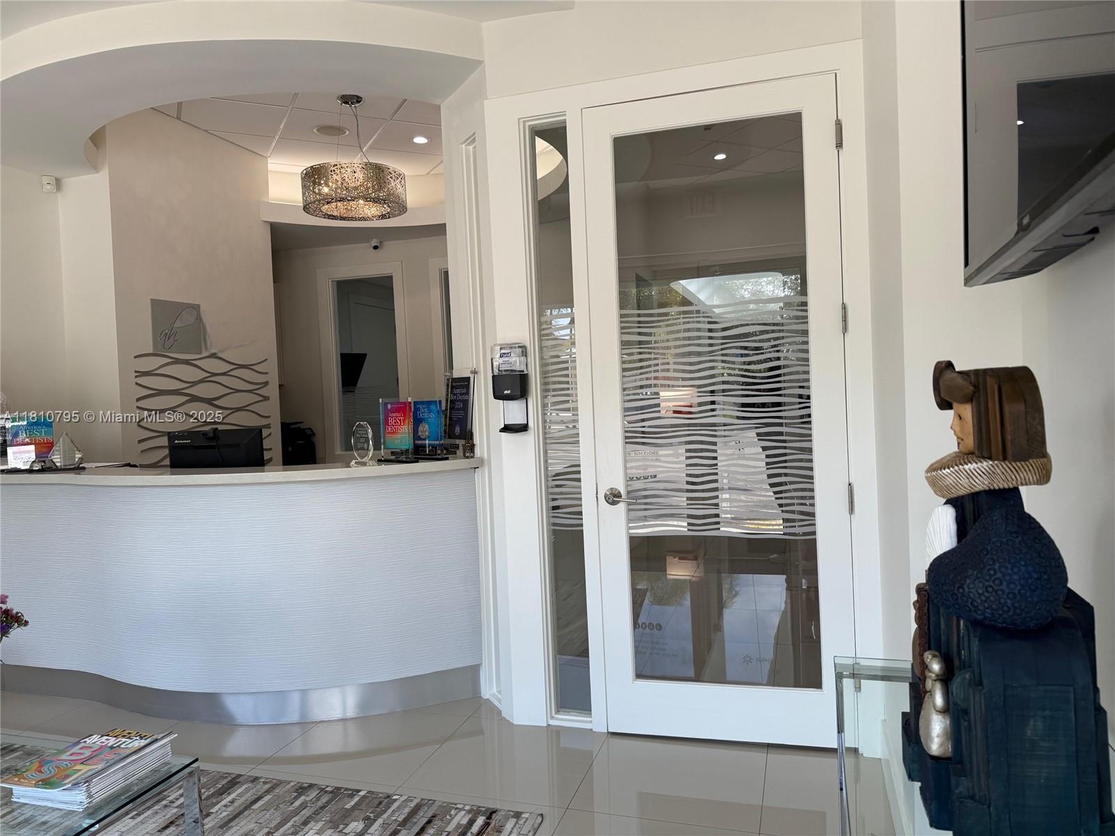 See details / sq. ft. $ 2025-09-04 0 Photo