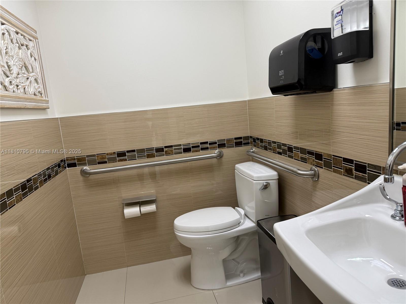 See details / sq. ft. $ 2025-09-04 0 Photo