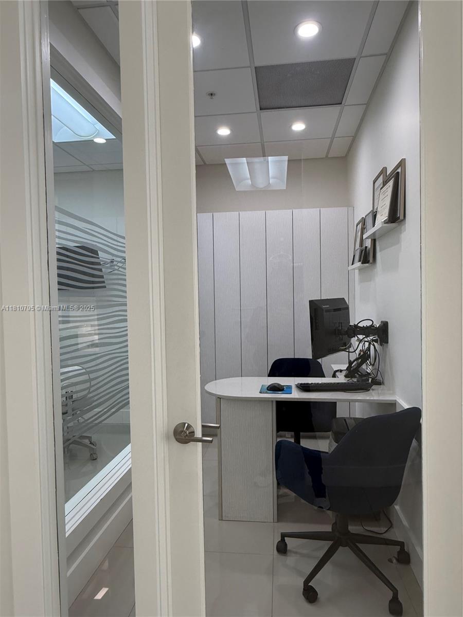 See details / sq. ft. $ 2025-09-04 0 Photo