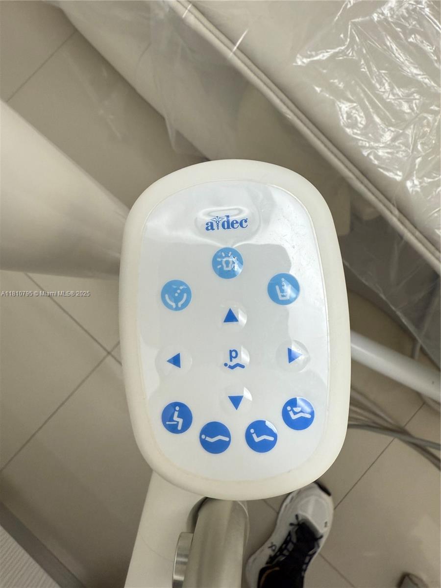 See details / sq. ft. $ 2025-09-04 0 Photo