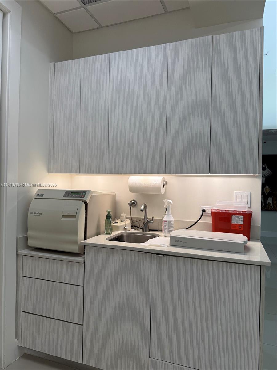 See details / sq. ft. $ 2025-09-04 0 Photo