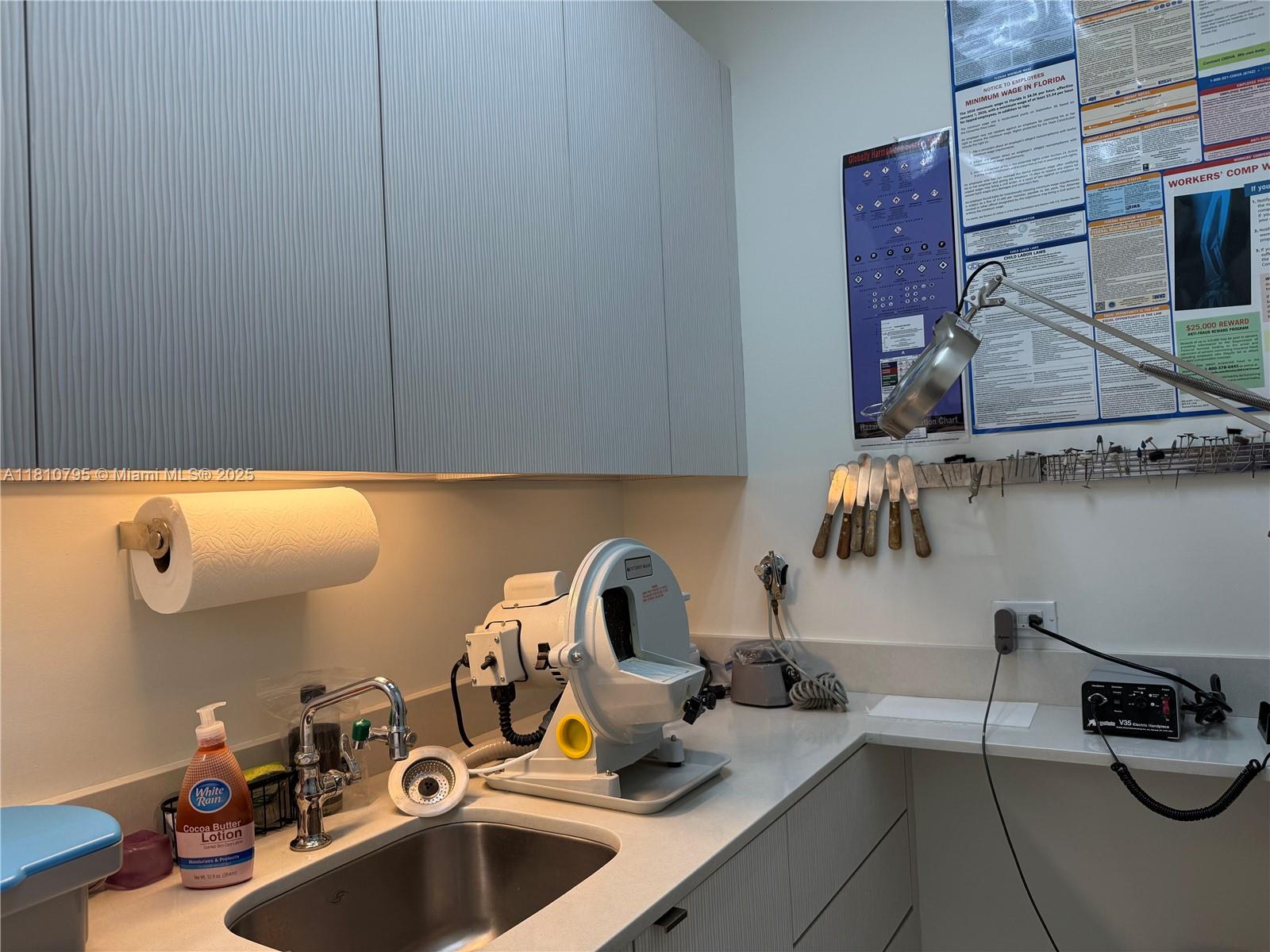 See details / sq. ft. $ 2025-09-04 0 Photo