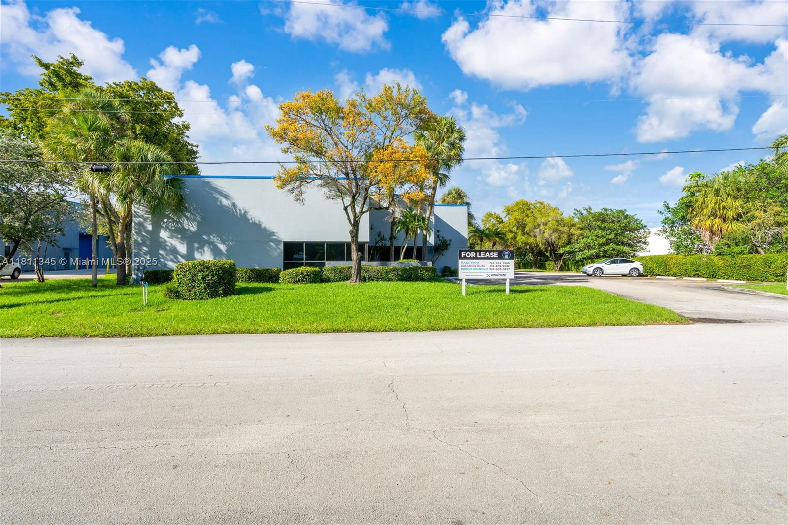 See details / sq. ft. $ 2025-10-08 0 Photo