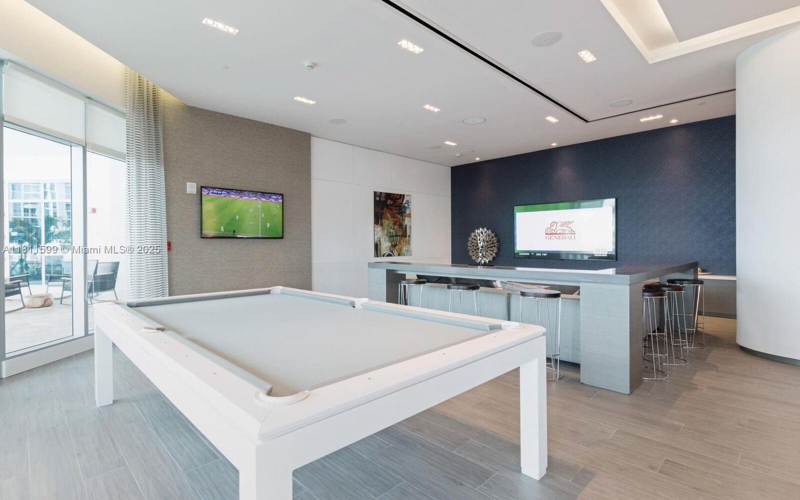 Photo of 17111 Biscayne Blvd  #2103, North Miami Beach, Florida, 33160 - 