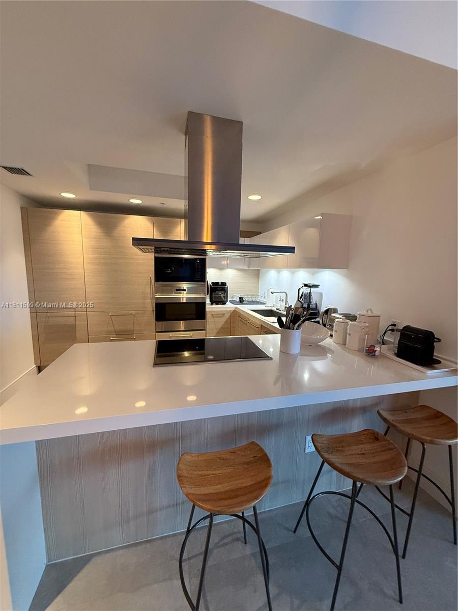 Photo of 17111 Biscayne Blvd #2103, North Miami Beach, Florida, 33160 -