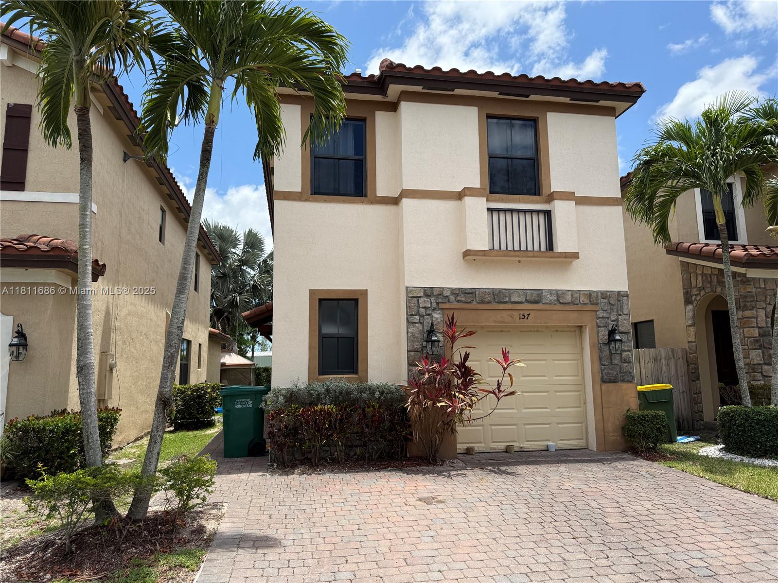 See details 157 3 / 3 1926 sq. ft. $ 2025-07-22 0 Photo