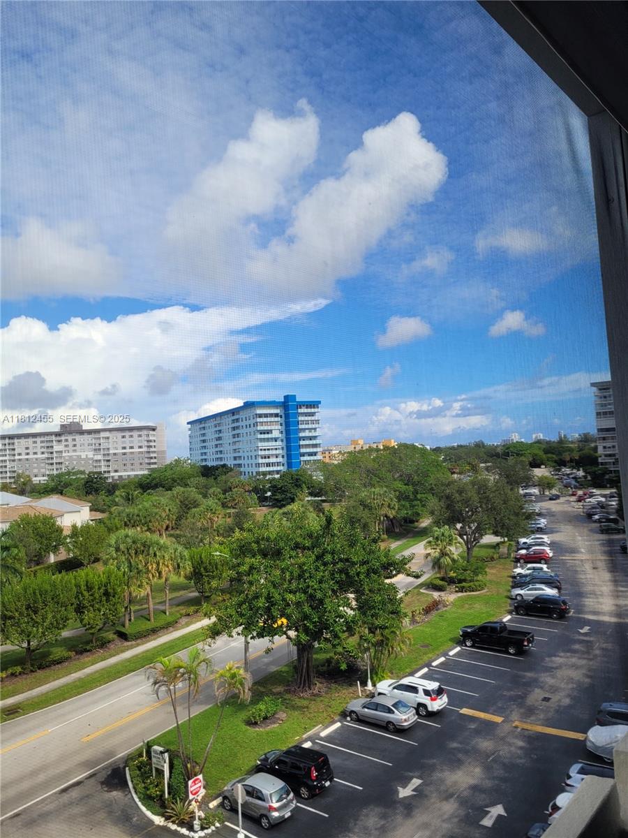 619 2 / 2 1284 кв.футов $ 2025-12-02 0 Фото