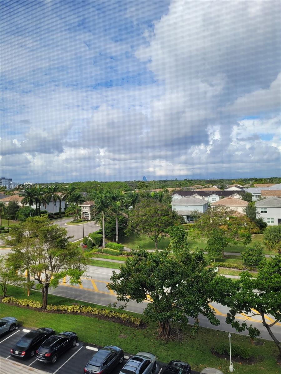 619 2 / 2 1284 кв.футов $ 2025-12-02 0 Фото