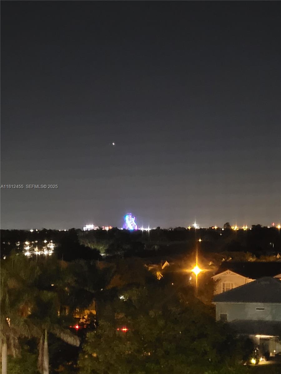 619 2 / 2 1284 кв.футов $ 2025-12-02 0 Фото