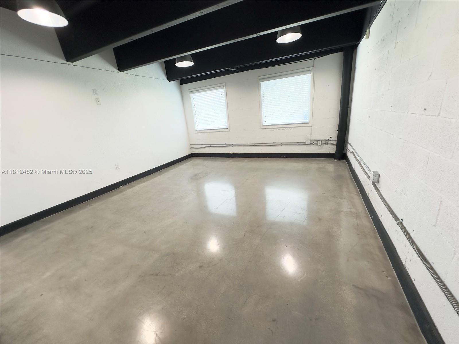  /   sq. ft. $ 2025-07-21 0 Photo