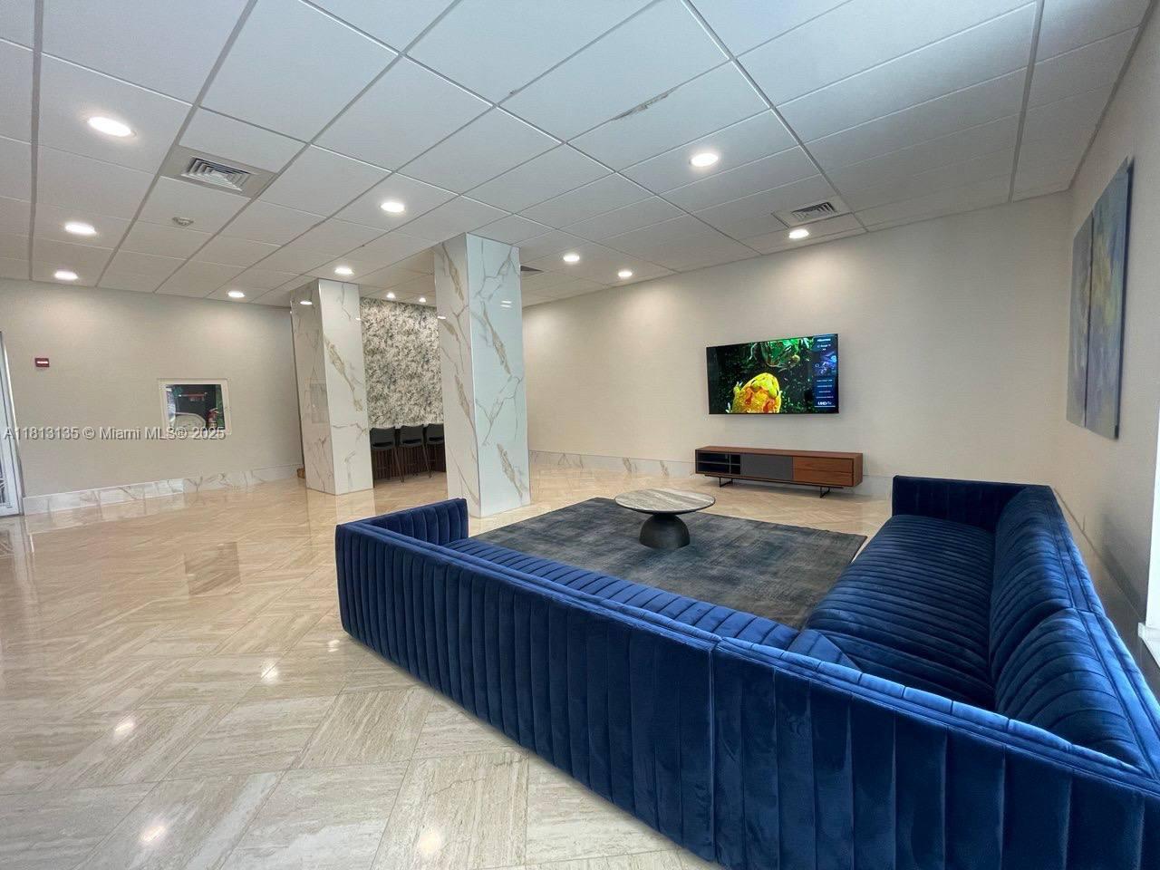 See details 801 2 / 2 975 sq. ft. $ 2025-07-20 0 Photo