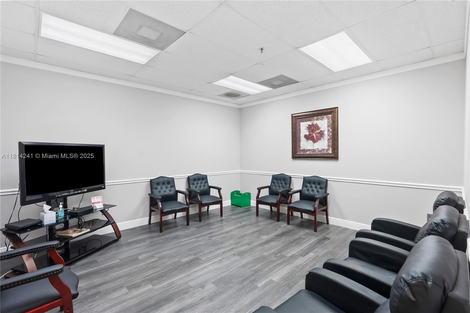 See details / sq. ft. $ 2025-07-22 0 Photo