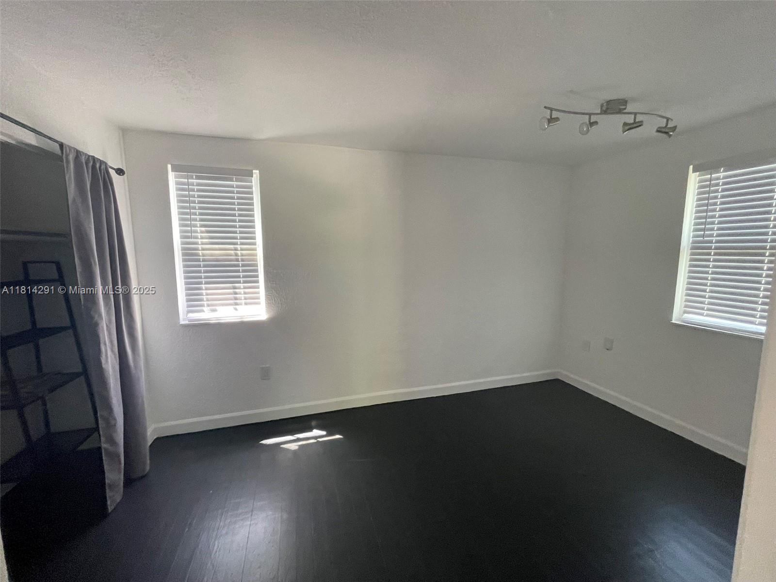   /  1335 sq. ft. $ 2025-06-02 0 Photo