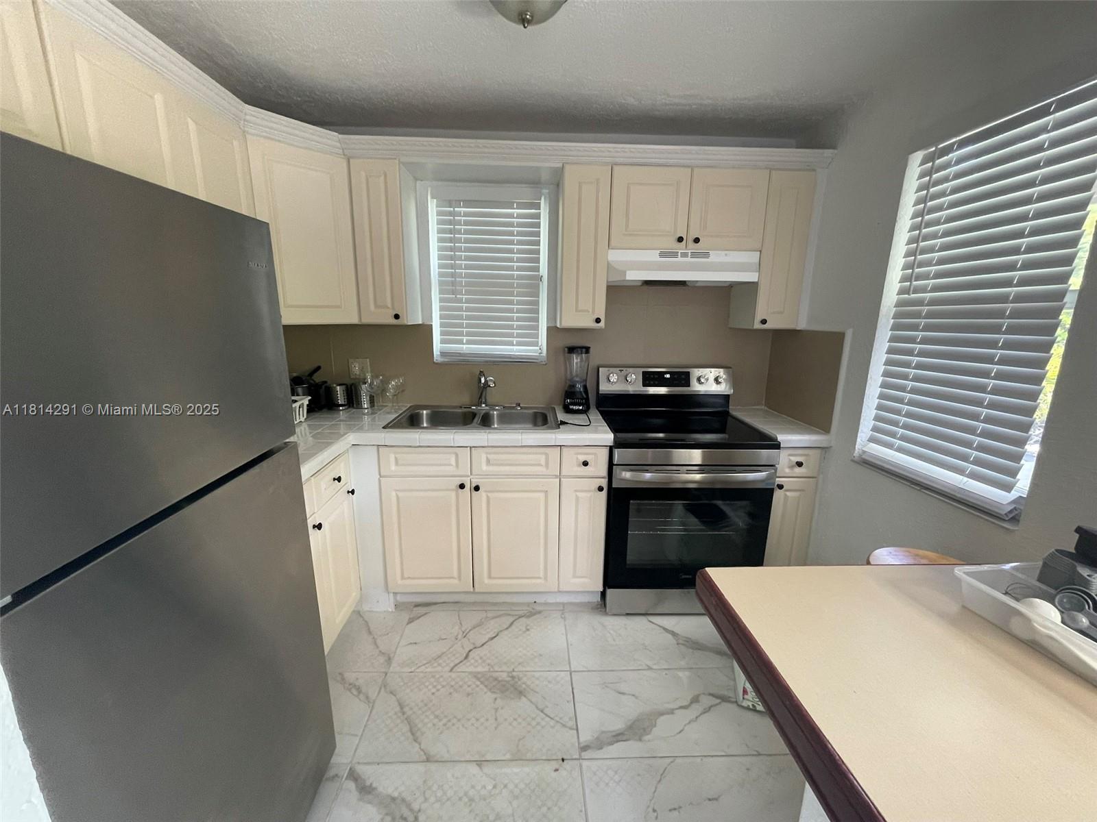   /  1335 sq. ft. $ 2025-06-02 0 Photo