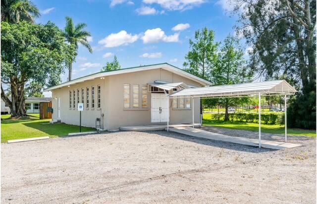   / 2  sq. ft. $ 2025-12-06 0 Photo