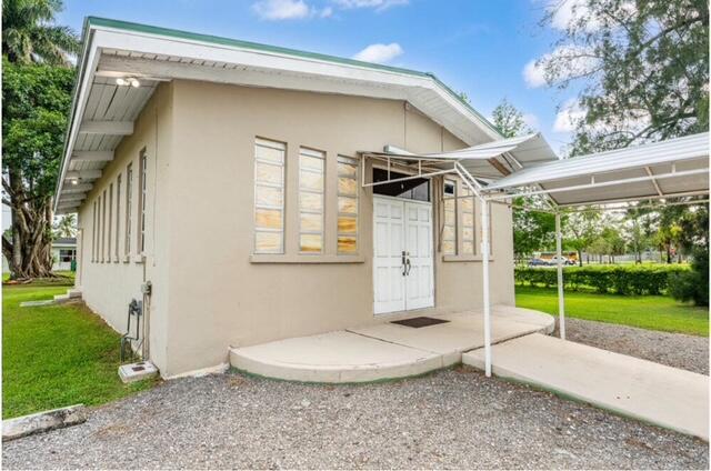   / 2  sq. ft. $ 2025-12-06 0 Photo