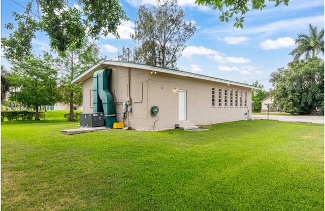   / 2  sq. ft. $ 2025-12-06 0 Photo