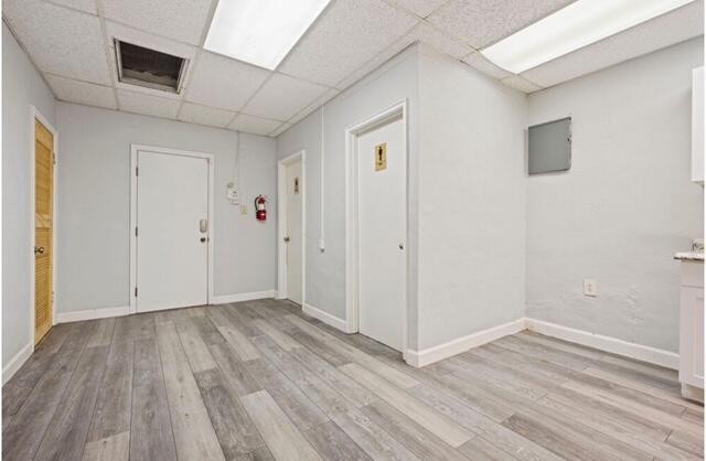   / 2  sq. ft. $ 2025-12-06 0 Photo